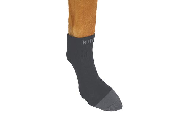 15802-BootLiners-TwilightGray-OnDog_640x